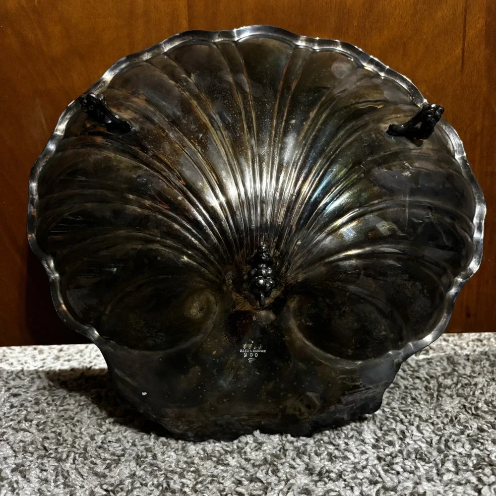 Vintage-Reed and Barton 200 Silverplate Scallop Shell Grapes Serving Dish Bowl